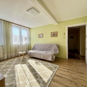 Bardzo przestronne mieszkanie w dobrej lokalizacji ( 78 m2)